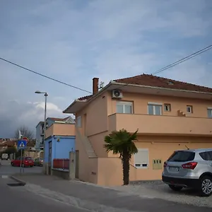Nediljko & Mila Apartment Zadar